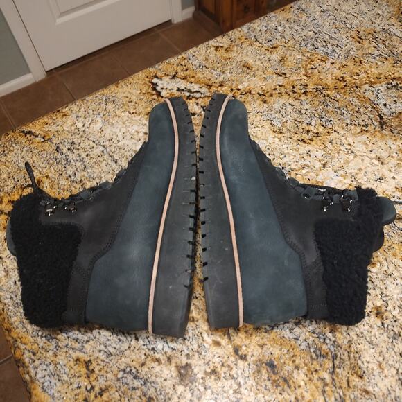 Cole Haan Zero Grand Explorer W07997 Black Leather Hiking Boots Women's Sz 9.5B - Picture 7 of 16